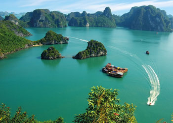 Cruise on Halong Bay