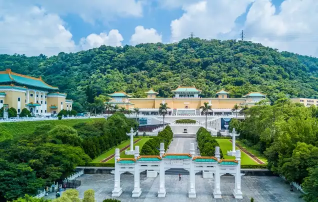 DAY 3: A Day In Taipei