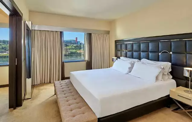 NH Dona Inês Coimbra