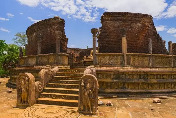 Day 4: Hiriwaduna & Polonnaruwa