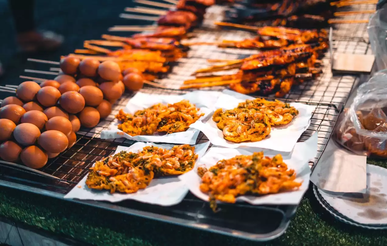 Day 10: Fly to Phuket – Local Highlights and Thai Street Food Tour