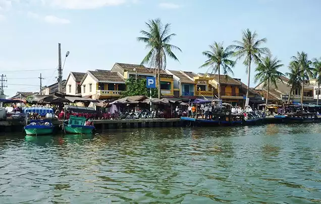 DAY 5: Tra Que Village