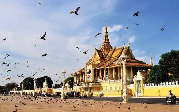 Day 4: Discover Phnom Penh