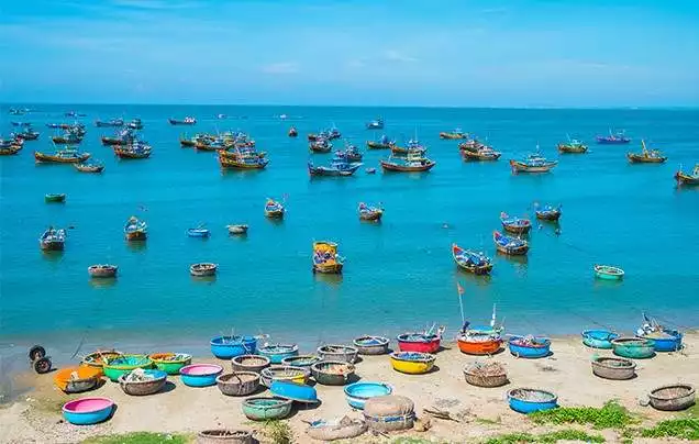 Day 1: Arrive Mui Ne