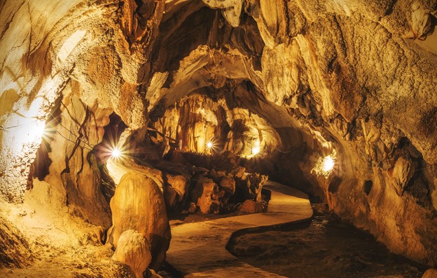 Day 5: Explore Vang Vieng