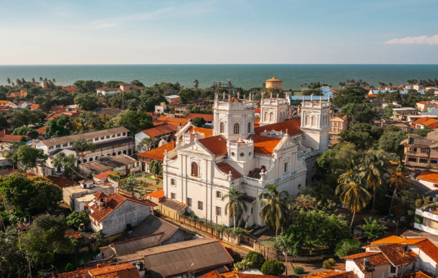 Days 1-2: Fly to Colombo