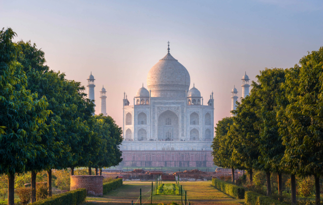 Day 4: Train to Agra