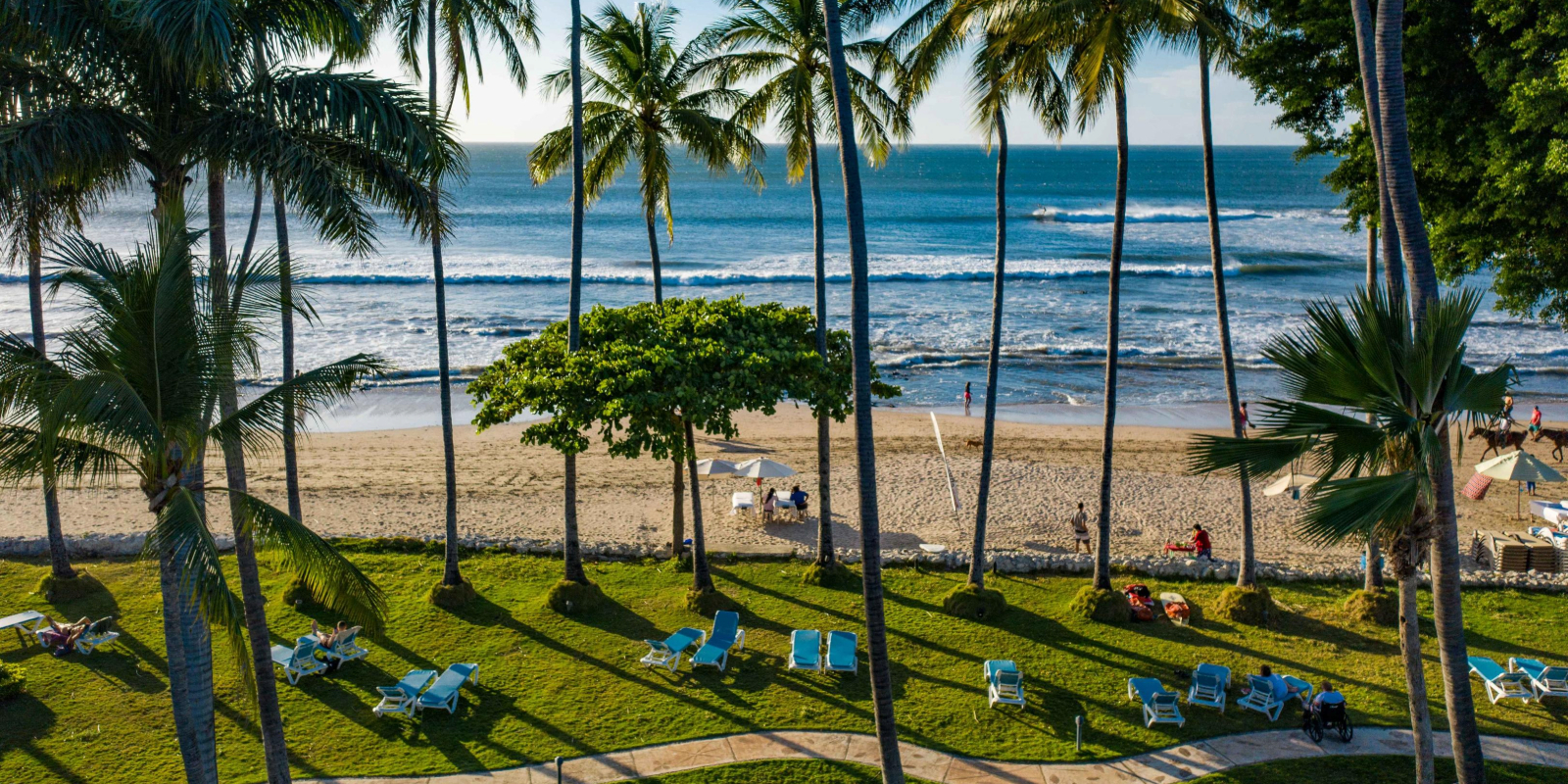 Colours of Costa Rica & Tamarindo Beach 