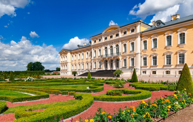 Day 7: Rundāle Palace