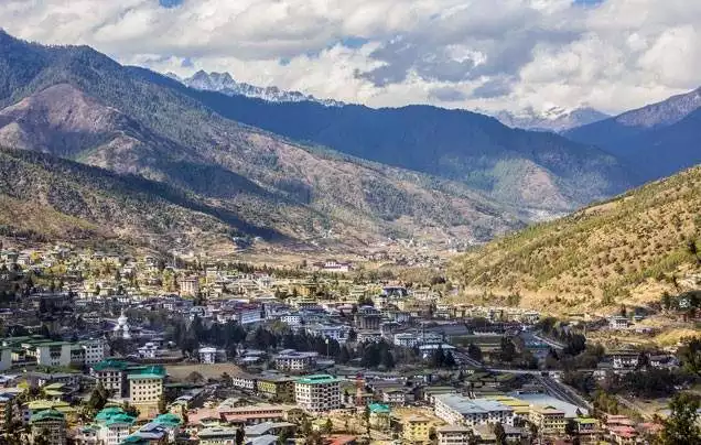 DAYS 15-16: Discover Thimphu
