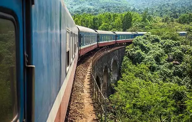 DAY 4: Train To New Jalpaiguri