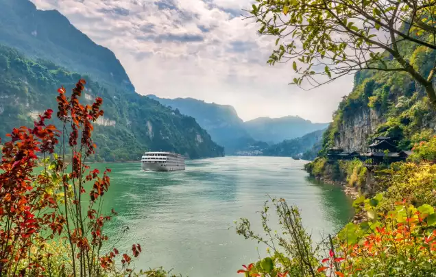 Days 12-13: Yangtze River Cruise