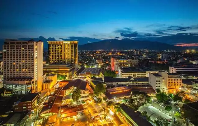 DAY 4: Floating Market