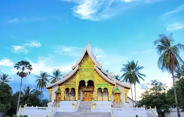 DAY 10: Cruise to Luang Prabang