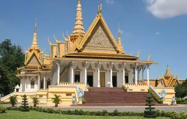 Day 5: Discover Phnom Penh