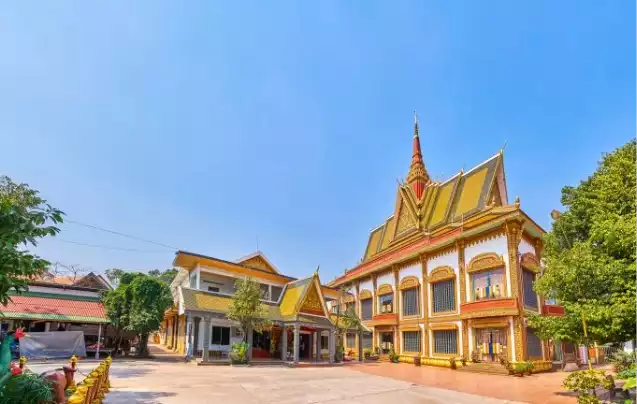 DAY 17: Fly to Siem Reap